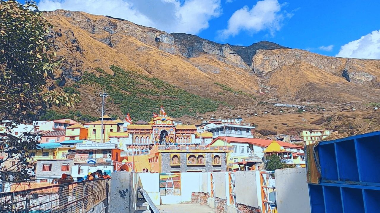 Badrinath Temple Full Front